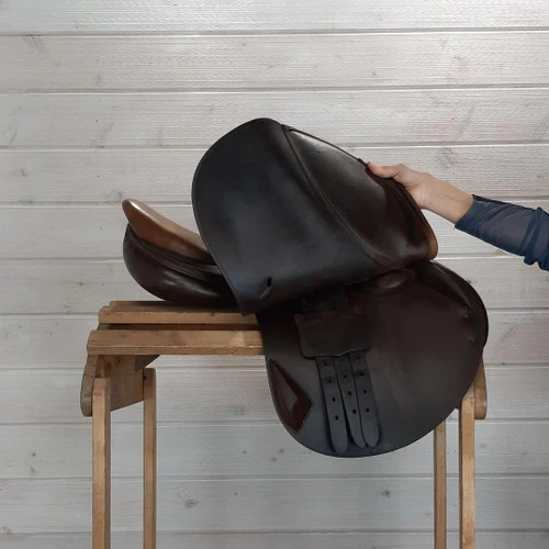 Used Antares Close Contact Saddle 18/M - Image 4