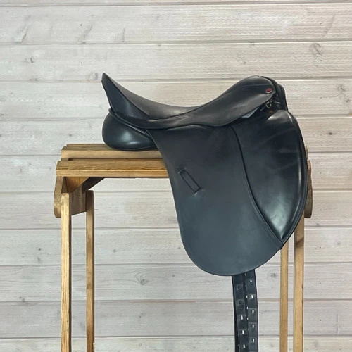 Used Albion Original Comfort Dressage Saddle 17/M - Image 2