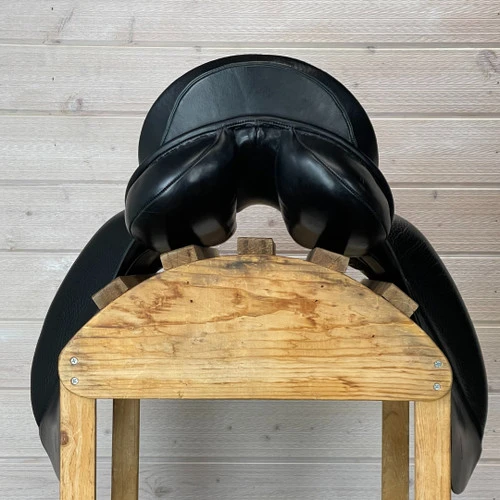 Windsor. Used Windsor Greenline Dressage Saddle 18.5/W - Image 11