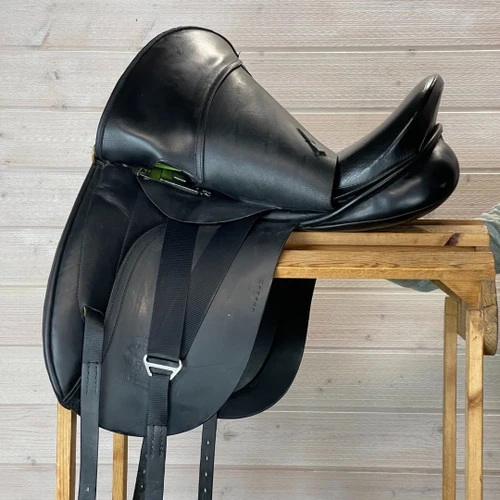 Windsor. Used Windsor Greenline Dressage Saddle 18.5/W - Image 8