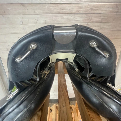 Used Prestige Trekker Endurance Saddle 18/MW - Image 5