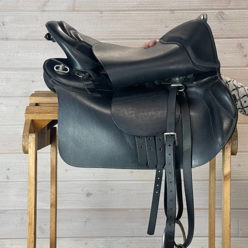 Used Prestige Trekker Endurance Saddle 18/MW - Image 2