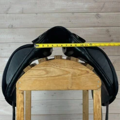 Used Prestige Top Dressage Saddle 17/W