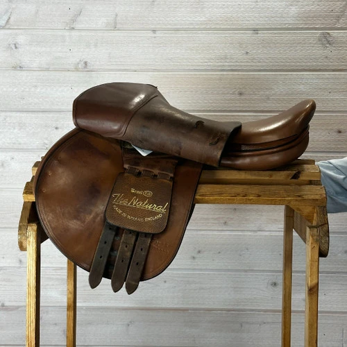Used Beval Natural Close Contact Saddle 17/M - Image 10