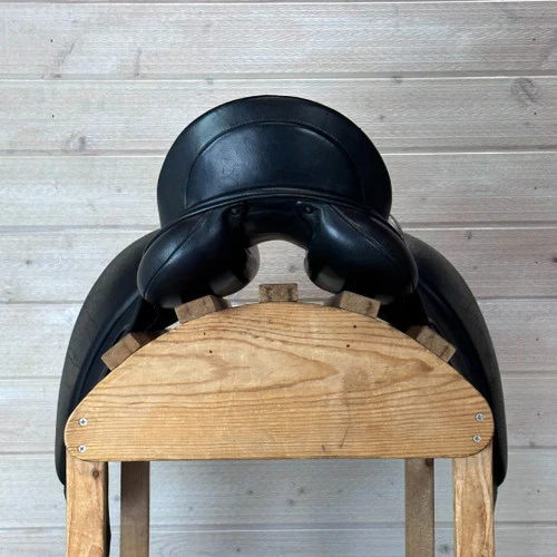 Used Schleese HK Dressage Saddle 17.5/MW - Image 9