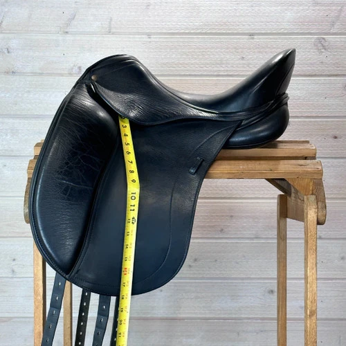 Used Schleese HK Dressage Saddle 17.5/MW - Image 11