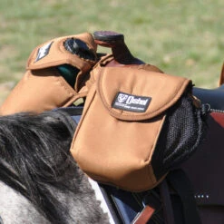 Cashel Lunch Bag And Bottle Holder For Western Saddles